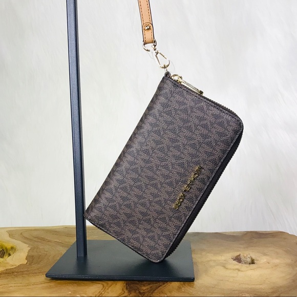 Michael Kors Jet Set Travel Phone Case Wallet - Picture 7 of 8